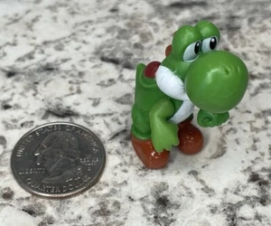 Nintendo Super Mario Bros Mini Figure Yoshi Cake Topper - Picture 1 of 5