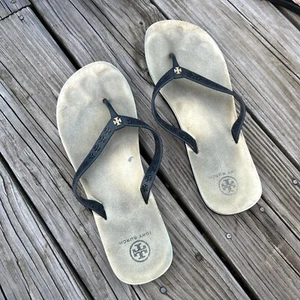 Sandalias Tory Burch Azul Marino y Crema Logo Dorado Chanclas Mujer 10M Goma Suave - Imagen 1 de 9
