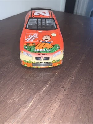 Coche diecast Tony Stewart Home Depot #20 Foto 1 de 4