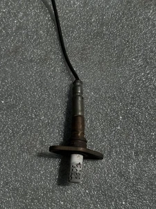1990 1991 1992 1993 TOYOTA CELICA OXYGEN SENSOR 89465-20240 - Picture 1 of 9