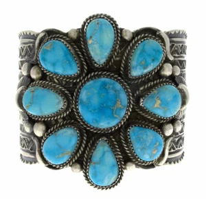 Natürliches Bluebird Kingman Türkis Cluster Armband von Navajo Künstler Tillie Jon - Bild 1 von 5