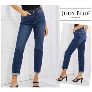Jeans Judy blu vita alta lavaggio scuro fresco con polsini ragazzo fit sorbtek donna 3/26 - Foto 1 di 11