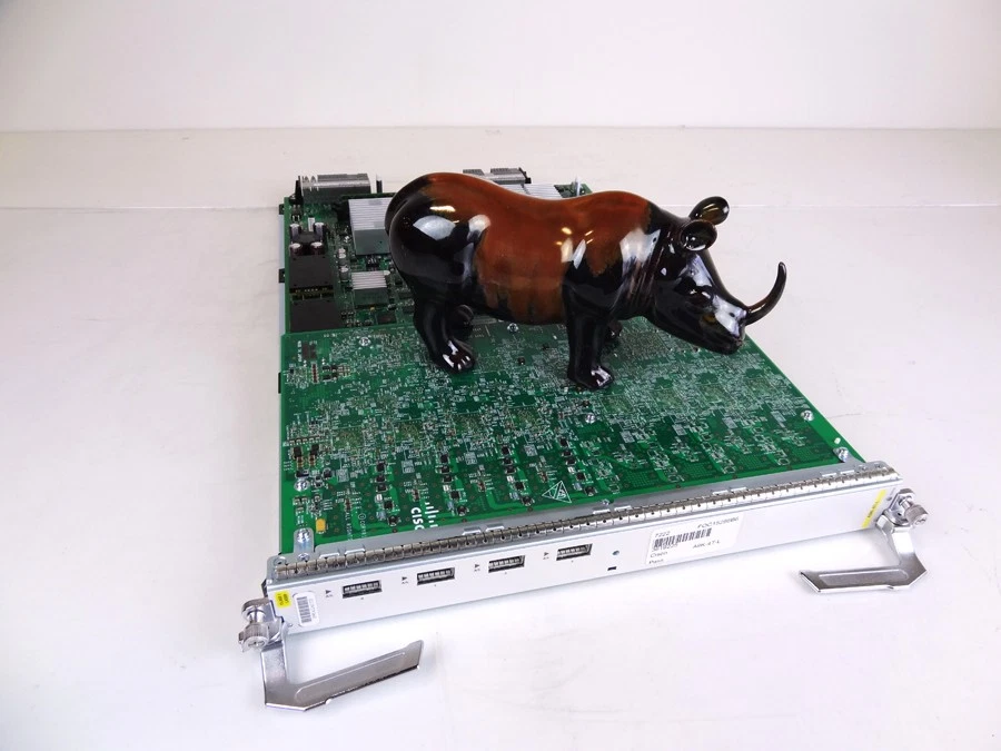 Cisco A9K-4TL 4 Power 10 Gig Low Line Card - Image 1 of 1