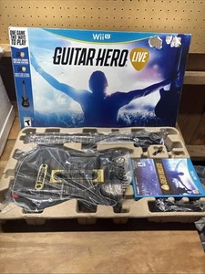 Nintendo Wii Guitar Hero Live U Spiel & Gitarre Bundle - Neu geöffnete Verpackung schneller Versand - Bild 1 von 18