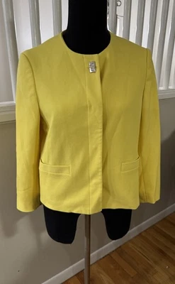Zara Cropped Yellow Blazer Size Small - Image 1 of 4