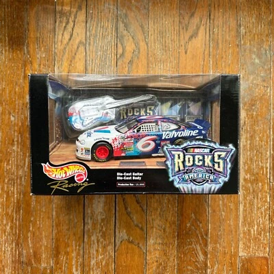 Ford Taurus NASCAR ROCKS America 1999 1/24 Hot Wheels #6 Mark Martin Valvoline Foto 1 de 4