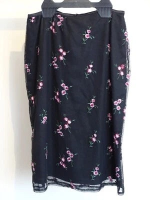 Etam lacey skirt - Size 10 - Image 1 of 2