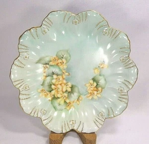 De colección, placa festoneada pintada a mano de 8,5", violas amarillas, dorado dorado, cottagecore - Imagen 1 de 8