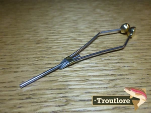 HARELINE ECONOMY MATERIAL BOBBIN - FISHING NEW FLY TYING TOOL - Picture 1 of 5