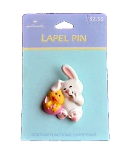 Punze PIN Ostern Vintage HASE HASE KÜKEN im EI 1993 Urlaub Brosche NEU - Bild 1 von 3