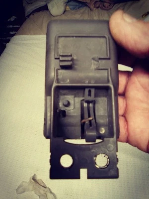 1987 nissan d21 hardbody pickup inside door open latch - Image 1 of 3