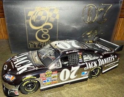 Clint Bowyer Jack Daniels 2007 'Platinum' 1/24 Motorsports Authentics Elite automático Foto 1 de 4