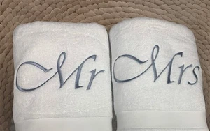 Embroidered Mr and Mrs Wedding Gift Egyptian Cotton Bath Towels. - Picture 1 of 2