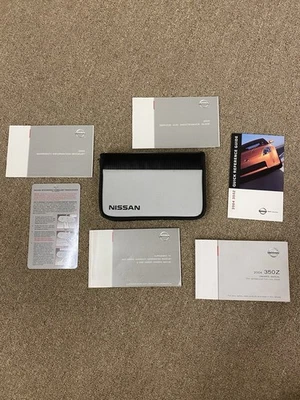 Nissan 350Z 2004 conjunto de folletos de equipamiento manual del propietario + estuche OEM Foto 1 de 4