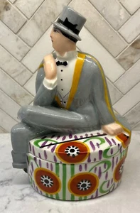 Caja figurativa Art Deco francesa - Un linterna - Imagen 1 de 5