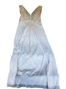 Vintage Sears Vanity Fair Nachthemd Schlupfkleid weiß Nylon bestickt Gr. 40 - Bild 1 von 9