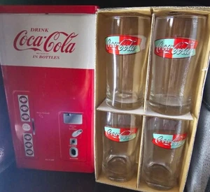 1999 Coca-Cola 4 Piece 8oz Glass Set With Coke Machine Tin, Anchor Hocking - Picture 1 of 3