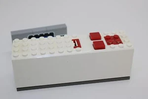Lego (c) 1x Technic - Batteriebox 9V - mit Schalter - gelb - 4760 - Bild 1 von 1
