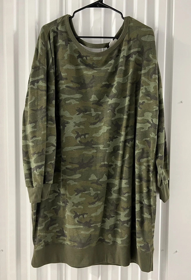 GAP Green Camouflage X- Long Sweatshirt XXL - Excellent Condition - Image 1 of 2