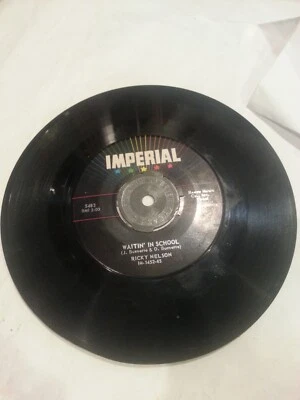 Ricky Nelson Stood Up / Waitin In School Record 45 RPM Vinyl Foto 1 de 4