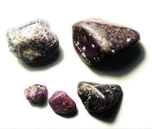 100cts river worn Ruby Sapphire specimen rough India # 10 - Picture 1 of 1