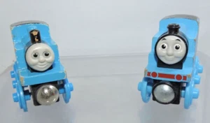 Thomas il treno 2 motori in legno blu magnetici - Foto 1 di 7