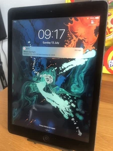 Apple iPad Air 1 9.7in 16gb Wi-Fi Tablet - Black/ Grey - Zdjęcie 1 z 5