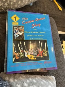 OOP The Custom Guitar Shop and Wayne Richard Charvel by Frank W/m Green SC - Bild 1 von 1