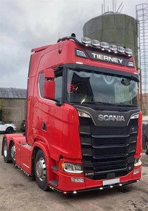 Schwarze Low Bar + LEDs + DownLights für neue Generation Scania 2017+ R&S Normal Cab - Bild 1 von 11