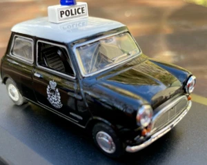 OXFORD DIECAST BMC AUSTIN MINI HK POLICE MIN011 1/43 MODEL CAR BRITISH LEYLAND - Picture 1 of 16
