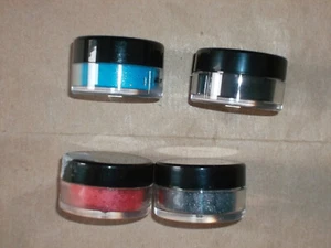 4x AVANI Beauty Cosmetics Eyeshadow Shimmering Powder blau schwarz rot anthrazit - Bild 1 von 5
