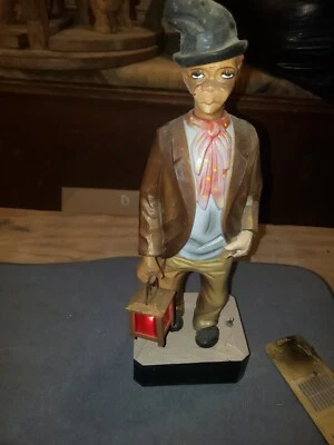 Perfeito. Brinquedo mecânico Waco. Luzes de apitos e lanternas, a cabeça se move lado a lado  - Imagem 1 de 4