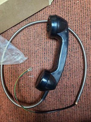 7 A 1060 DUKANE Armored Telephone Intercom Handset only 705-40-329 - Image 1 of 4