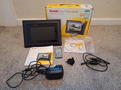 Kodak Easyshre SV710 7" Digital Picture Frame Boxed With Accessories - Image 1 of 4