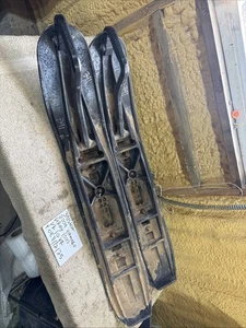 2009 Yamaha Viking 1000 Vk 10 Ski Runners Skis Set Pair Right Left 391 - Picture 1 of 13