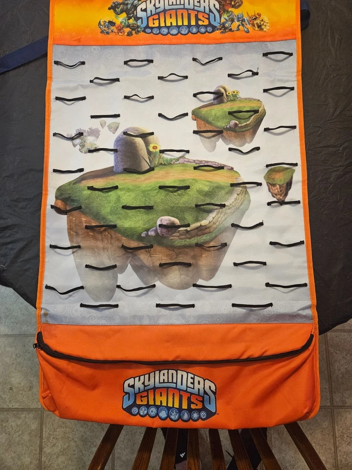 De colección SKYLANDERS Gigantes Sobre Puerta Figura Almacenamiento Cremallera Bolsillo Soporta 49 Piezas Foto 1 de 1
