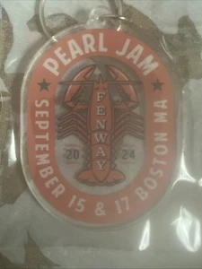 PEARL JAM BOSTON FENWAY PARK 2024 HUMMER SCHLÜSSELANHÄNGER NEU - Bild 1 von 3