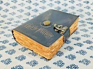 Handmade Leather Journal with Lock and Vintage Deckle Paper 200 Notebook - Picture 1 of 5