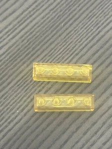 Lego Lot of 2 Trans-Yellow Brick 1 x 4 Classic Space 487 493 928 493 6985 #3066 - Picture 1 of 3