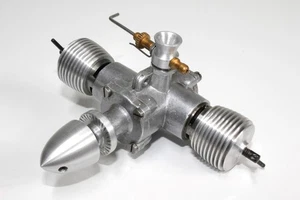 Muy Raro 1959 Alemán FMO Little Boxer Flat Twin 3.5cc Stunt Motor Modelo Diesel - Imagen 1 de 11