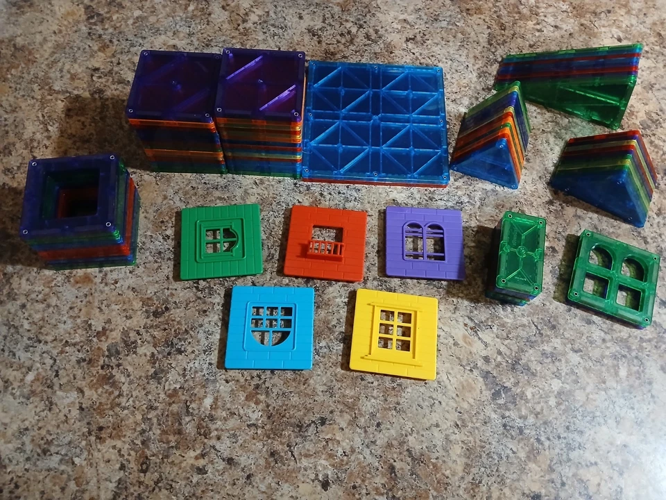 85 Pcs  PlayMags Magnetic Building Tile Blocks - Image 1 of 4