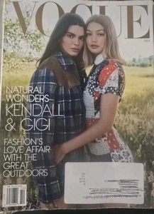 Vogue Magazine October 2025 Fall Fashion Autumn Kendall Gigi Outdoors Book - Bild 1 von 7