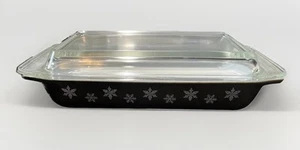 Vintage PYREX 548-B 1 1/4 Qt Rectangle Snowflake Casserole Black & White w/Lid - Picture 1 of 9