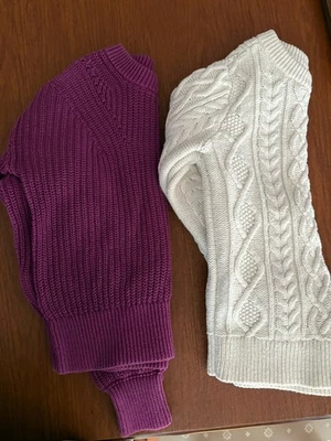 Lote de 2 suéteres para niñas GAP MEDIUM/8 Foto 1 de 3