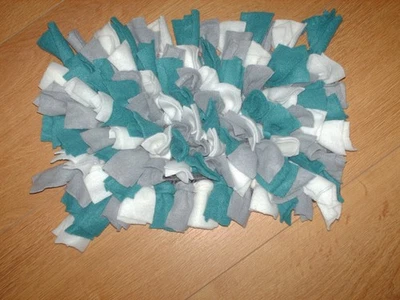 Schnüffelteppich Hund, Katze, Frettchen Futterspielzeug Nasenarbeit neu - Bild 1 von 2