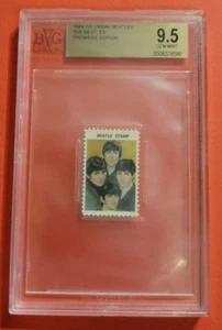 Beatles 1964 HALLMARK BRIEFMARKE RELIKT BEWERTET BECKETT EDELSTEIN NEUWERTIG 9,5 LENNON MCCARTNEY - Bild 1 von 3