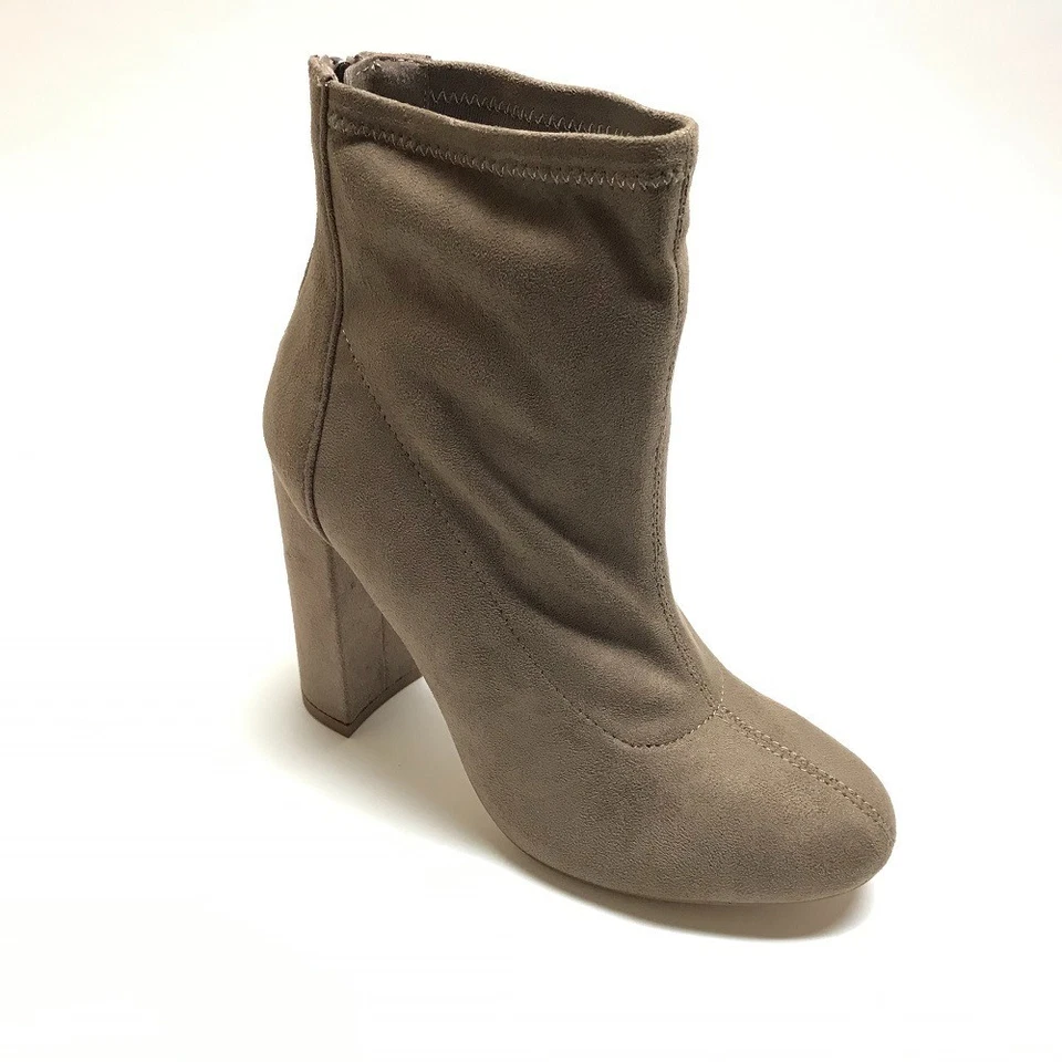 Botín de gamuza sintética negro Foto 1 de 3