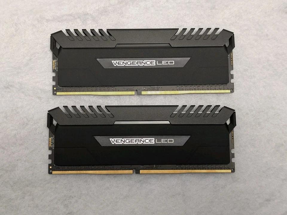 Corsair Vengeance LED 16GB 2 x 8GB DDR4 RAM 2400 MHz Dual Channel - Image 1 of 4