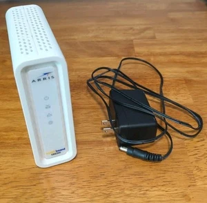 ARRIS SURFboard SB8200 DOCSIS 3.1 10 Gbps Cable Modem - Photo 1/3