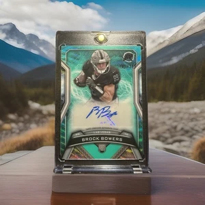 2024 Topps Resurgence Brock Bowers Rookie Signature RC Aqua Surge Auto #/249 - Picture 1 of 3
